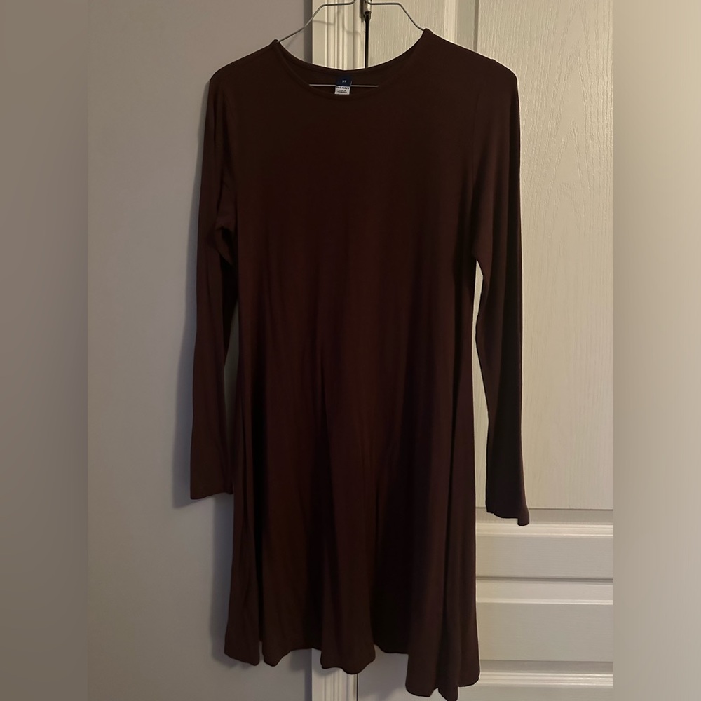 Old Navy maroon long sleeve dress